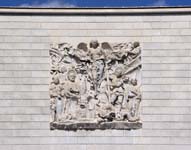 Palazzo INPS: bassorilievo di Mirko Basaldella