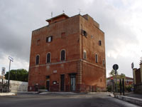 Il Palazzetto di piazza Copernico al Pigneto