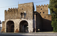 La Porta Ostiense vista dall'interno delle mura
