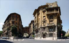 Palazzi degli Ambasciatori, vista d'insieme da piazza Mincio