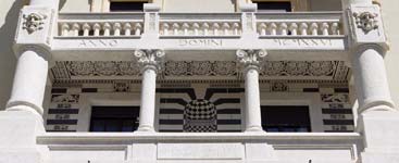 Gino Coppedè: dettaglio facciata del palazzo in piazza Mincio 2