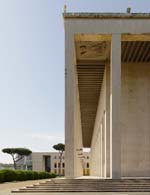 Palazzo Uffici: porticato del Salone delle Fontane